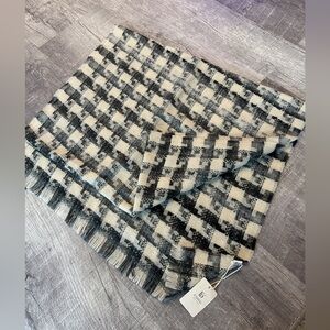 Fadivo New York Plaid Fringe Scarf - New with Tags